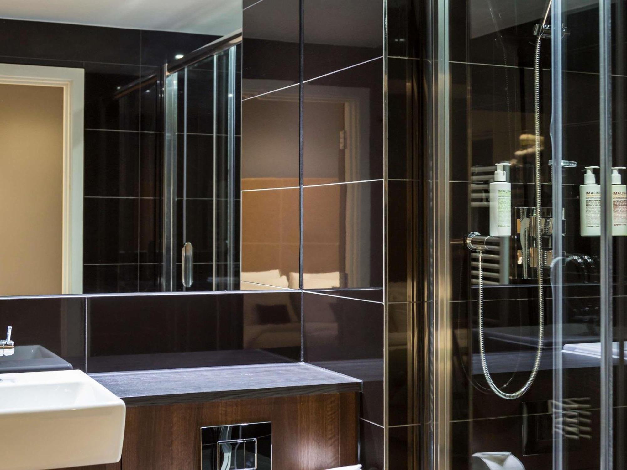Aparthotel Adagio London Brentford Eksteriør bilde