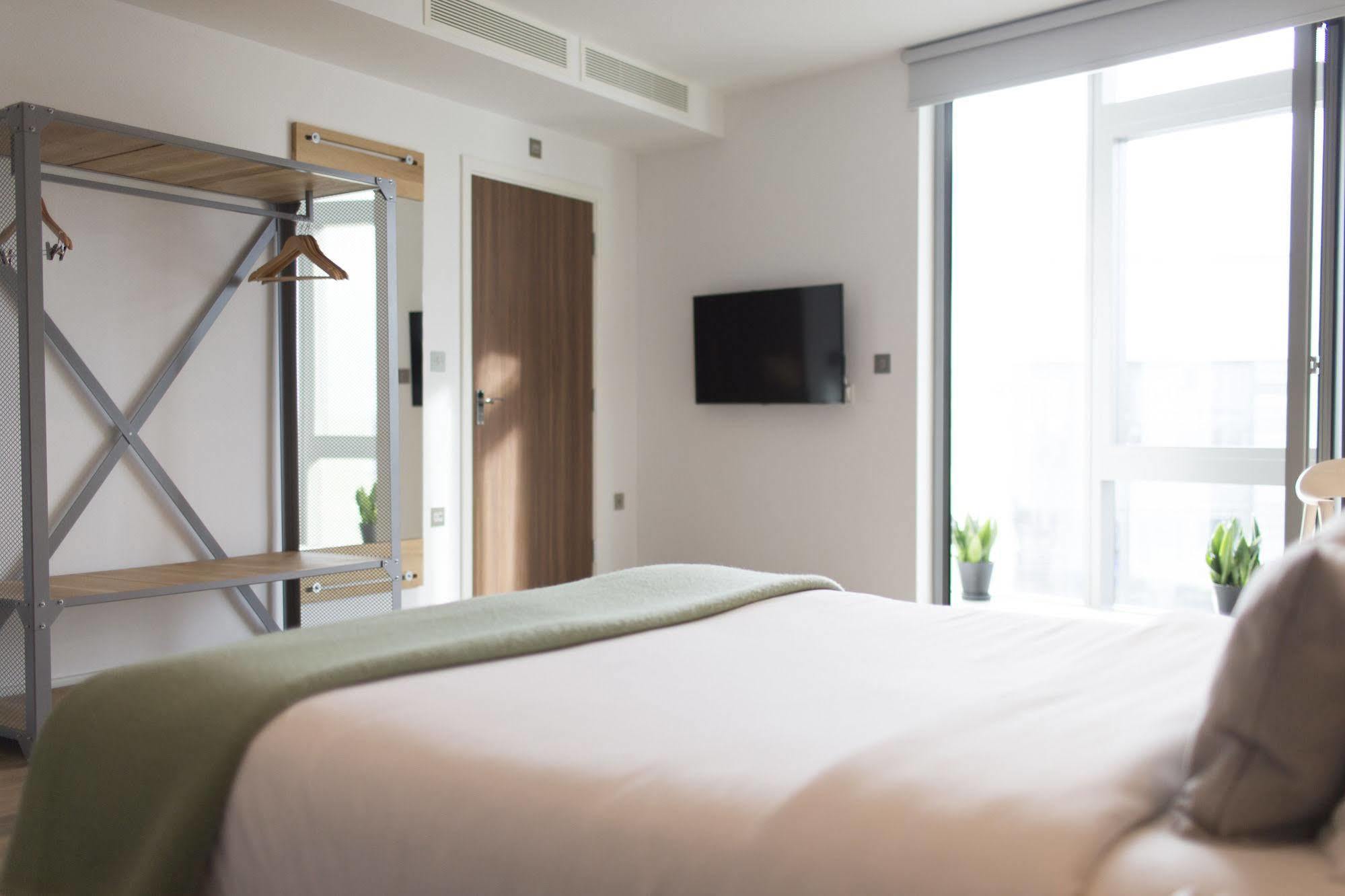 Aparthotel Adagio London Brentford Eksteriør bilde