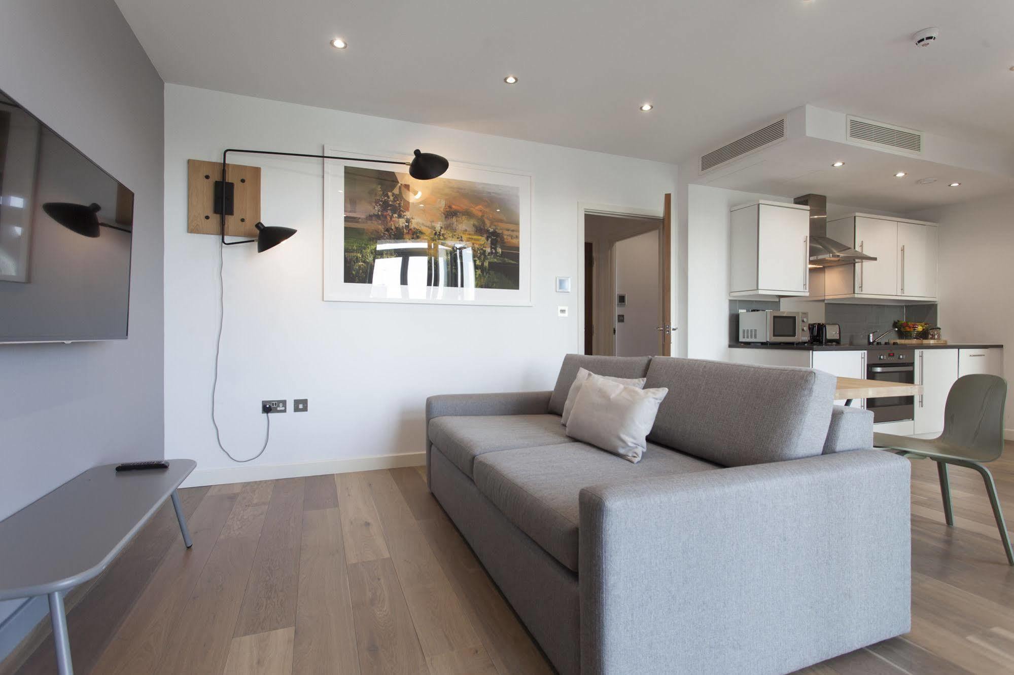 Aparthotel Adagio London Brentford Eksteriør bilde